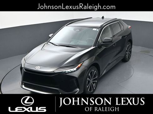 Used 2023 Toyota bZ4X FWD w/ Weather Package image 26