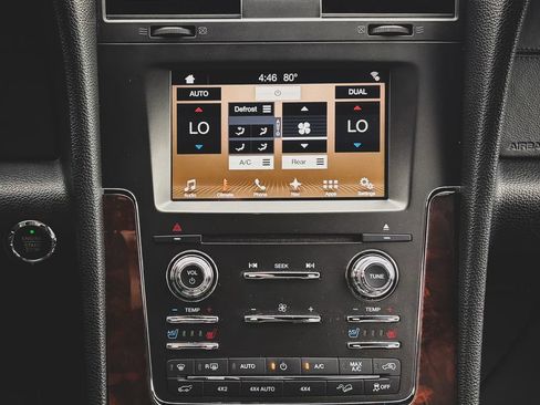 Used 2016 Lincoln Navigator L Select AWD/4WD image 15