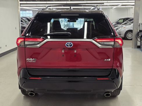 Used 2022 Toyota RAV4 XSE w/ Weather Package image 4
