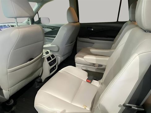 Used 2016 Honda Pilot Elite image 23