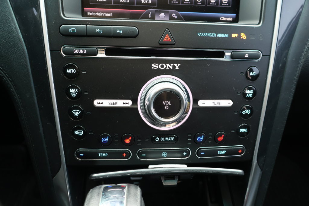 Used 2016 Ford Explorer Platinum AWD/4WD image 25