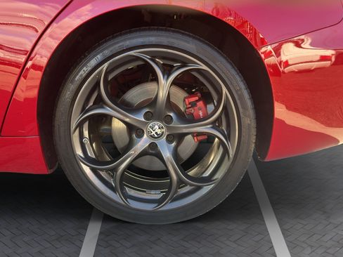 Used 2018 Alfa Romeo Giulia Ti w/ TI Leather Package image 23
