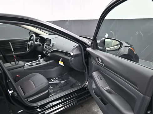 Certified 2025 Nissan Altima 2.5 S FWD image 10