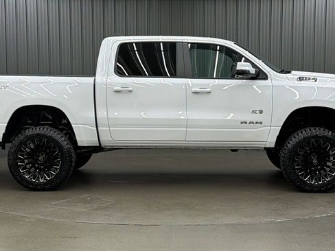 Used 2023 RAM 1500 Big Horn AWD/4WD image 6