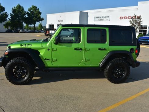 Used 2025 Jeep Wrangler Unlimited Sport AWD/4WD image 8