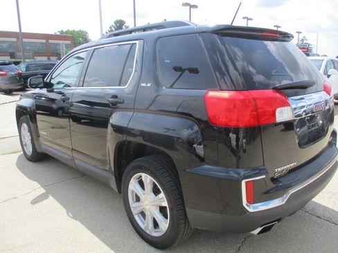 Used 2017 GMC Terrain SLE AWD/4WD image 4