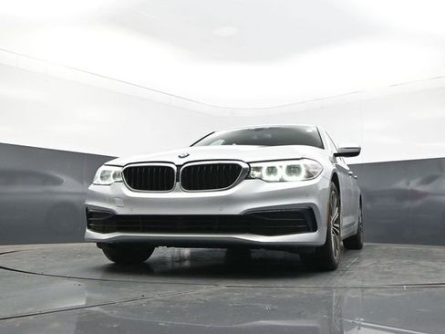 Used 2019 BMW 530i xDrive AWD/4WD image 26