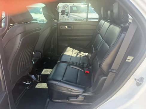 Used 2020 Ford Explorer 4WD Police Interceptor image 14
