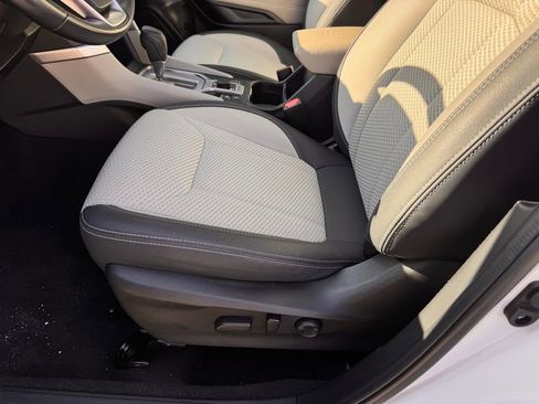 Used 2023 Subaru Forester Premium image 12