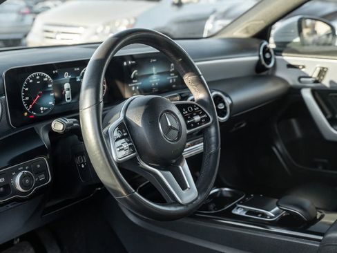 Used 2020 Mercedes-Benz A 220 4MATIC image 14