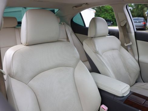 Used 2013 Lexus IS 250 w/ Premium Pkg Value Edition RWD image 12