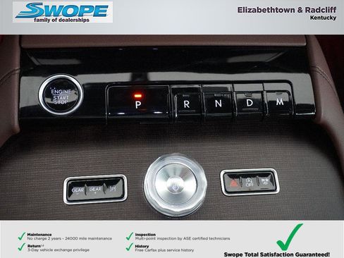 Used 2025 Lincoln Navigator Reserve image 24