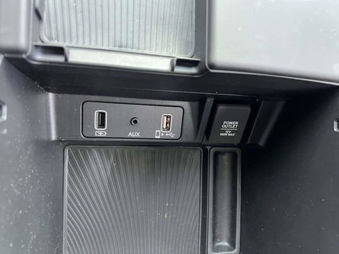 Used 2023 Acura TLX image 28