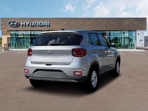New 2026 Hyundai Venue SE FWD image 7