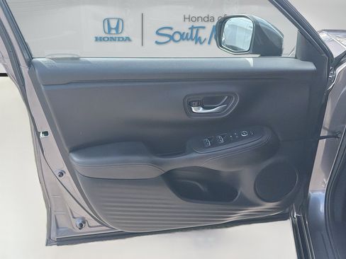 Certified 2024 Honda HR-V EX-L image 20
