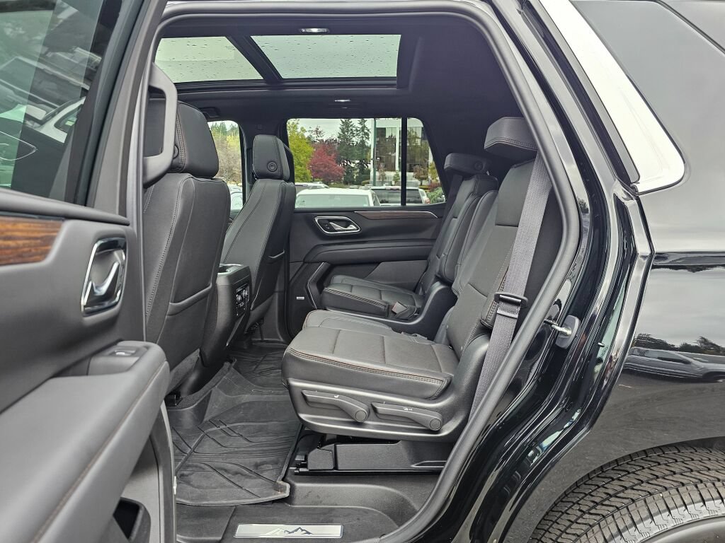 Certified 2023 Chevrolet Tahoe High Country AWD/4WD image 27