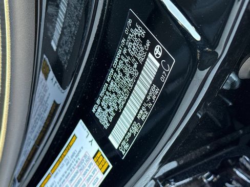 New 2026 Toyota Prius Plug-In Hybrid FWD image 32