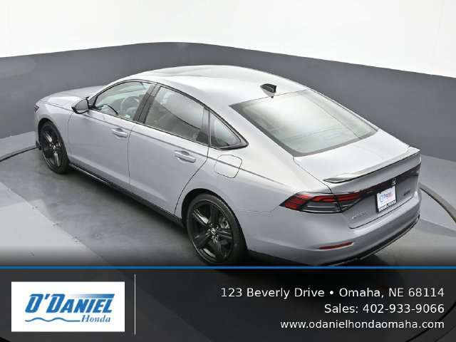 Used 2024 Honda Accord Sport image 15