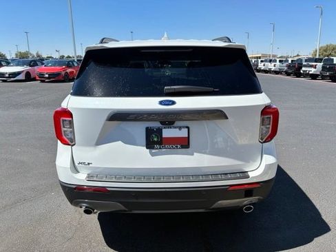 Used 2024 Ford Explorer XLT w/ Equipment Group 202A RWD image 6