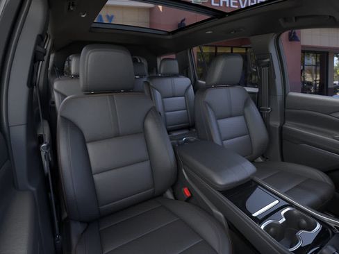 New 2026 Chevrolet Traverse High Country FWD image 16