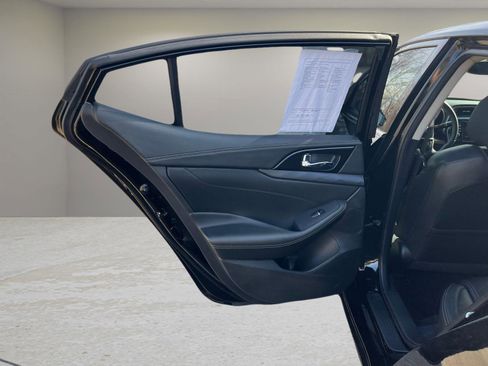 Used 2019 Nissan Maxima 3.5 SV FWD image 26