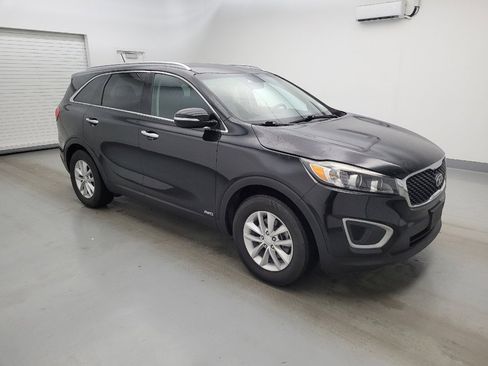 Used 2017 Kia Sorento AWD image 11