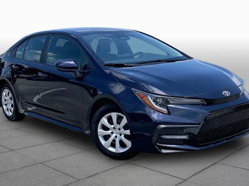 Used 2024 Toyota Corolla LE FWD image 3