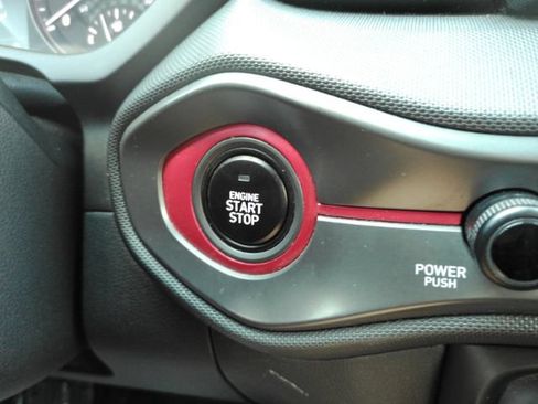 Used 2020 Hyundai Veloster 2.0 Premium FWD image 31