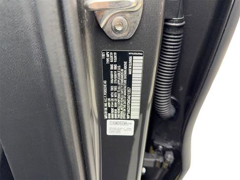 Used 2022 Porsche Cayenne image 89