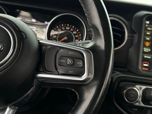 Used 2021 Jeep Gladiator Overland w/ Popular Equipment Package image 11