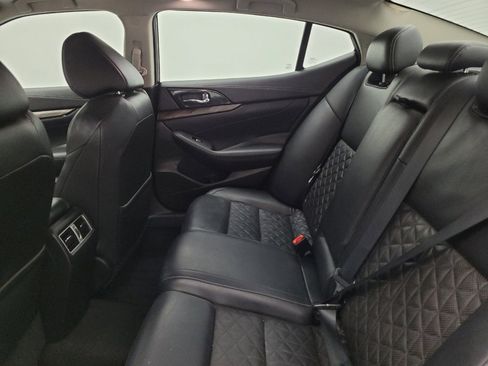 Used 2016 Nissan Maxima Platinum FWD image 18