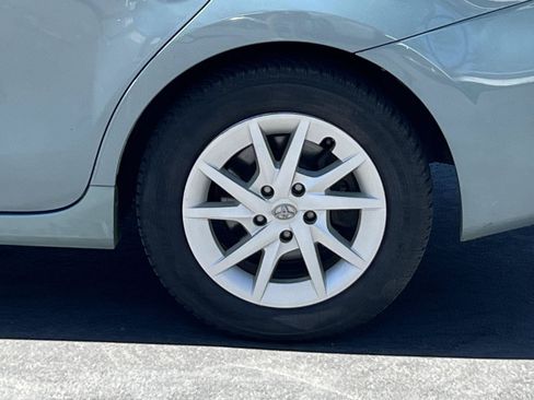 Used 2014 Toyota Prius V Three FWD image 14