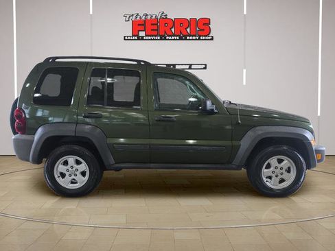Used 2007 Jeep Liberty Sport AWD/4WD image 4