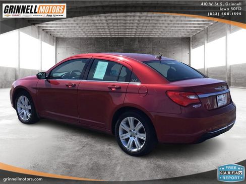 Used 2013 Chrysler 200 Touring FWD image 7