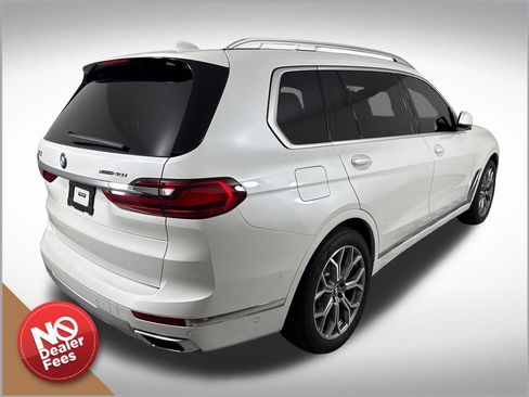 Used 2021 BMW X7 xDrive40i w/ Executive Package AWD/4WD image 3