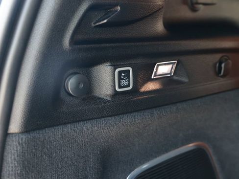 Used 2023 Jeep Grand Cherokee L Summit w/ Advanced Protech Group IV RWD image 38