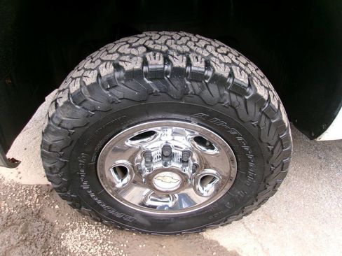 Used 2010 Chevrolet Silverado 2500 4x4 Crew Cab image 10
