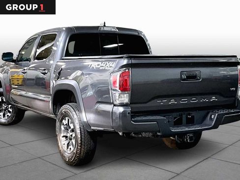 Used 2020 Toyota Tacoma TRD Off-Road image 11
