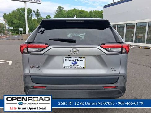 Used 2023 Toyota RAV4 LE AWD/4WD image 8