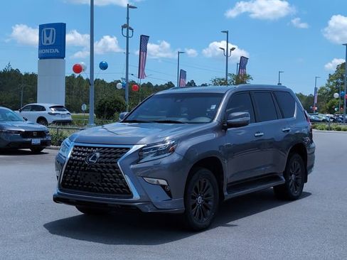 Used 2022 Lexus GX 460 Luxury w/ Sport Design Package AWD/4WD image 9