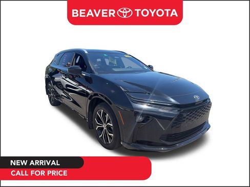 Used 2025 Toyota Crown Signia AWD/4WD image 1