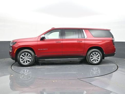 New 2025 Chevrolet Suburban Premier image 10
