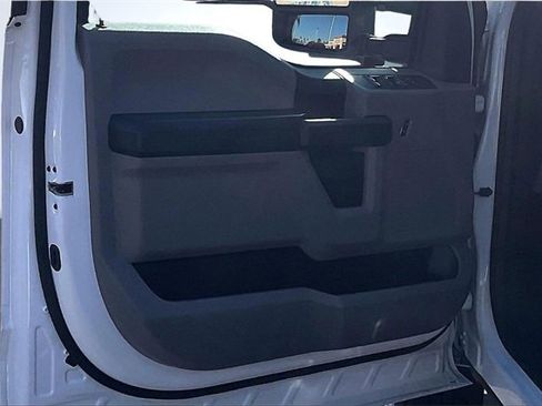 Certified 2022 Ford F250 XL w/ Power Equipment Group image 22