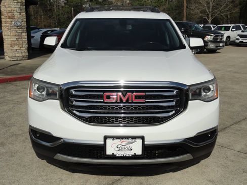 Used 2019 GMC Acadia SLT FWD image 2