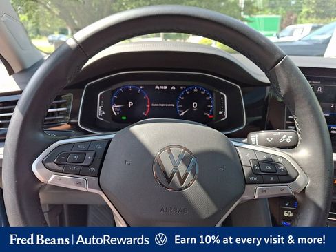 Certified 2025 Volkswagen Jetta SEL FWD image 25