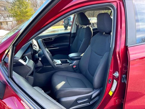 Certified 2024 Toyota RAV4 LE image 10