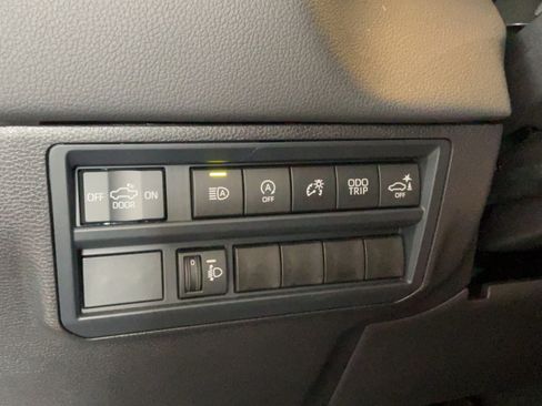 Certified 2025 Toyota Tundra Limited AWD/4WD image 19