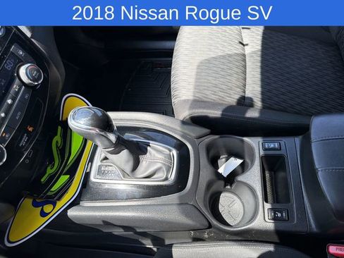 Used 2018 Nissan Rogue SV AWD/4WD image 25
