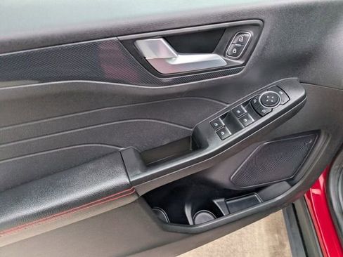 Used 2024 Ford Escape ST-Line image 9