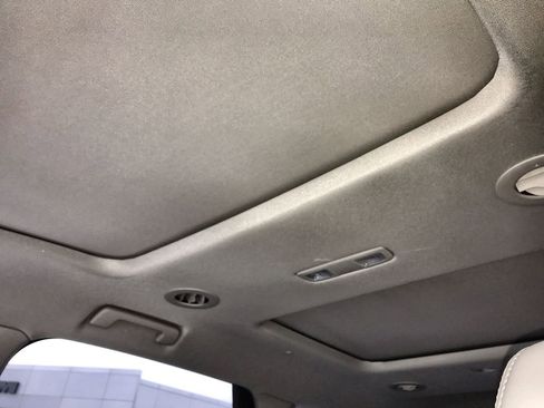 Used 2021 Buick Enclave Essence w/ Sound and Sites Package image 22